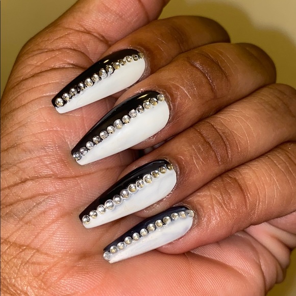 Accessories | Black And White Press On Nails | Poshmark